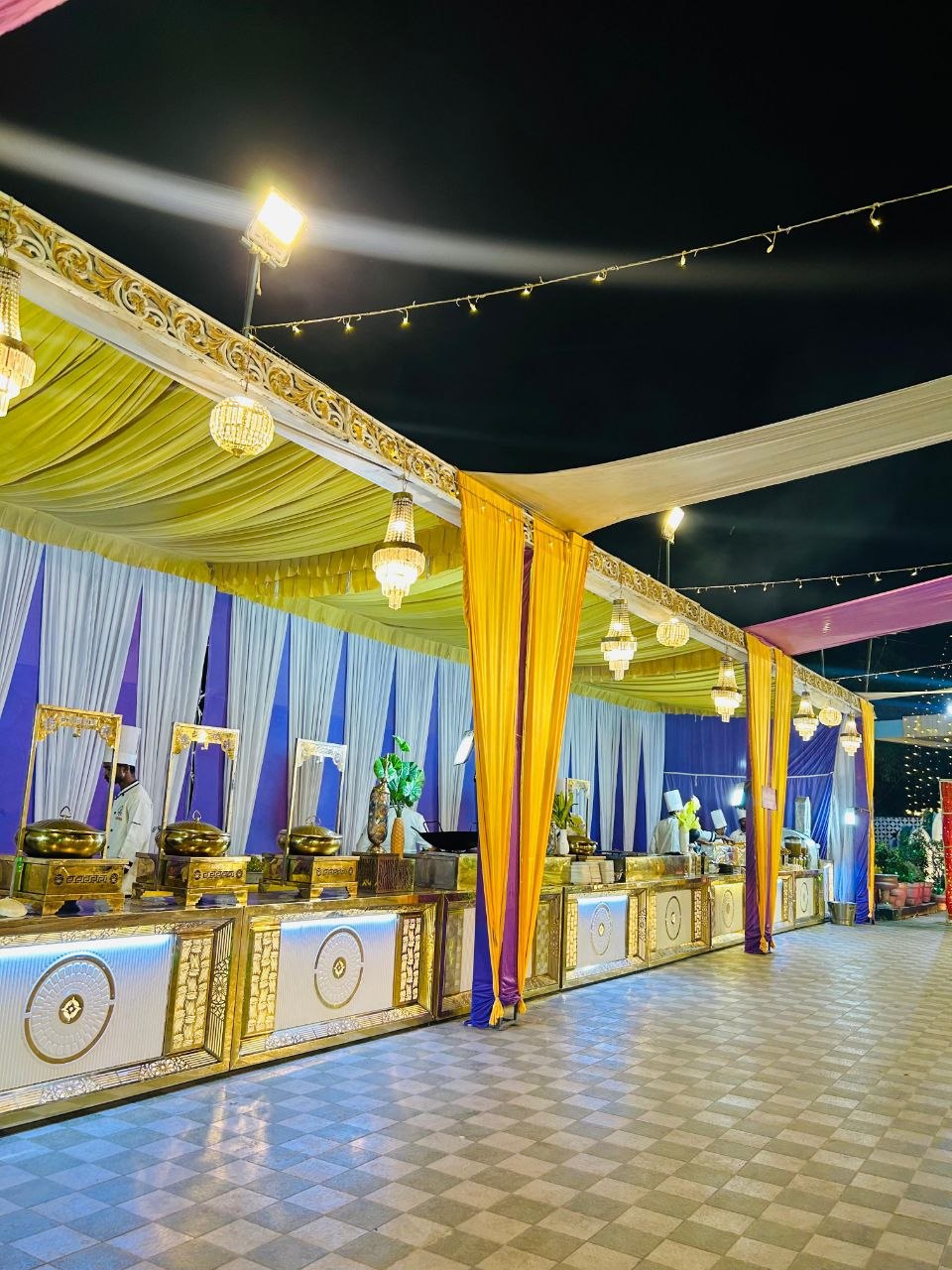 Mughlai Handi Display